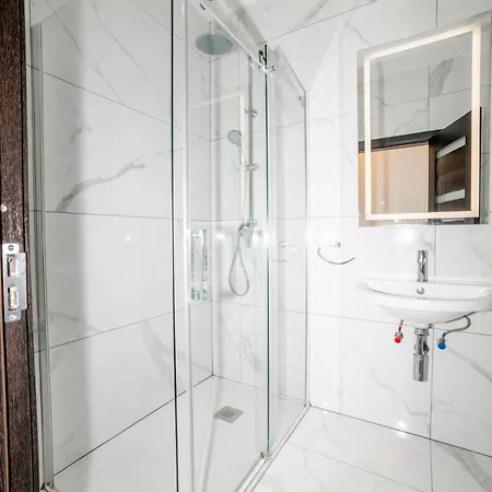 Apartamento Spacious 2br With Terrace - By Hostmt *