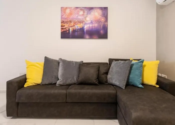 Apartman Spacious 2br With Terrace - By Hostmt *