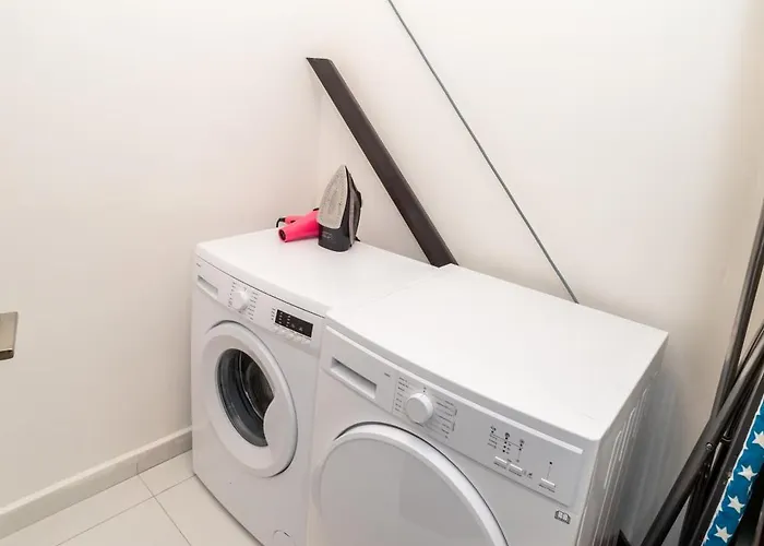 Spacious 2br With Terrace - By Hostmt San Pawl il-Baħar