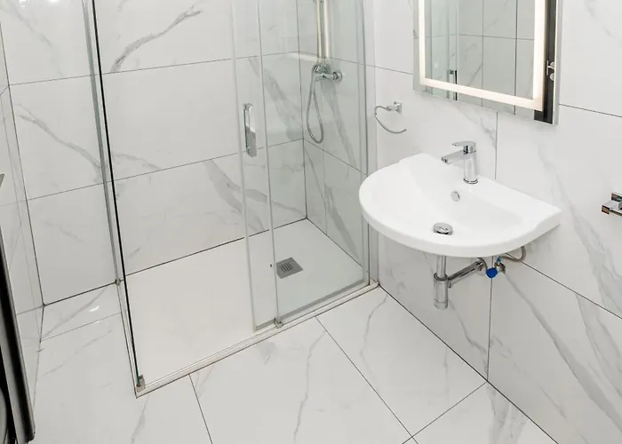 Spacious 2br With Terrace - By Hostmt * San Pawl il-Baħar