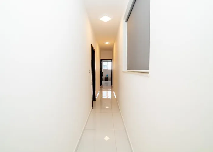 Apartman Spacious 2br With Terrace - By Hostmt