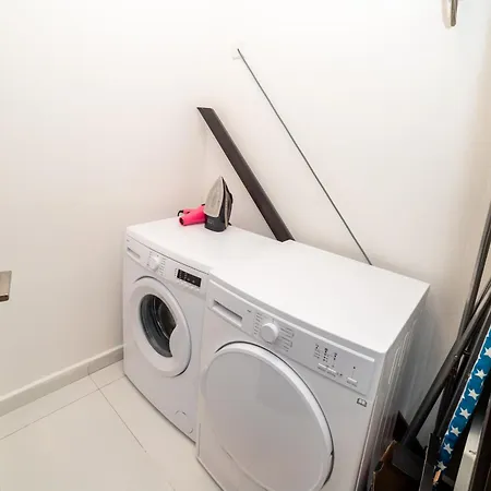 Spacious 2br With Terrace - By Hostmt San Pawl il-Baħar