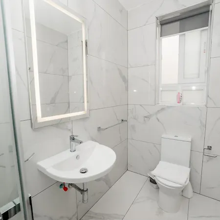 Apartman Spacious 2br With Terrace - By Hostmt San Pawl il-Baħar