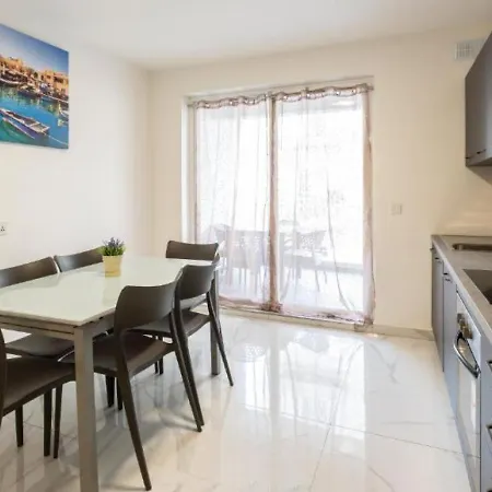Spacious 2br With Terrace - By Hostmt Daire St. Paul's Bay